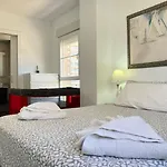 Daire Seaside Retreat