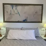 Daire Seaside Retreat *