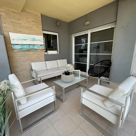 Daire Seaside Retreat