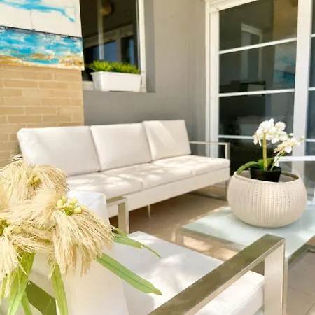 Seaside Retreat *